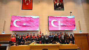 ADAY MEMURLAR YEMİN EDEREK ASALETİNİ ALDI