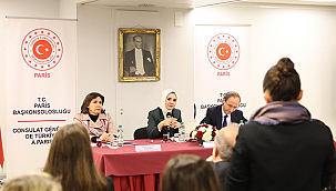 BAKAN GÖKTAŞ, FRANSA'DAKİ TÜRK VATANDAŞLARIYLA BULUŞTU