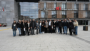ÖĞRENCİLERDEN YEŞİL YEREL YÖNETİM BİNASI VE KÜLTÜR MERKEZİ ZİYARET