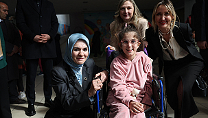 BAKAN GÖKTAŞ, BAŞKENTTE ÖZEL EĞİTİM GÖREN ÇOCUKLARLA BİR ARAYA GELDİ