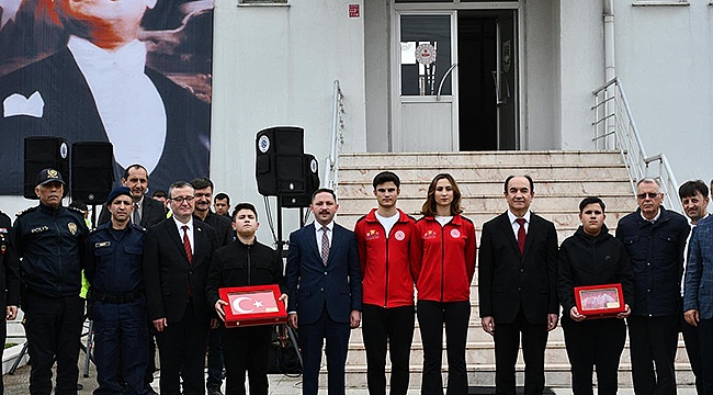 KUTSAL EMANETLER DEVİR TESLİM TÖRENİ YAPILDI