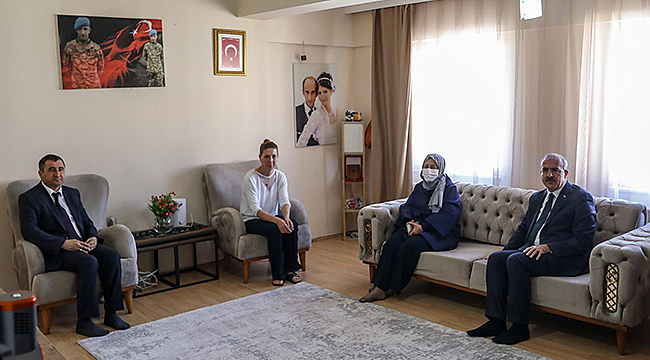 VALİ TORAMAN'DAN ANLAMLI ZİYARET