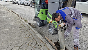 YAĞIŞ ÖNCESİ RUTİN IZGARA TEMİZLİK ÇALIŞMALARI YÜRÜTÜLDÜ