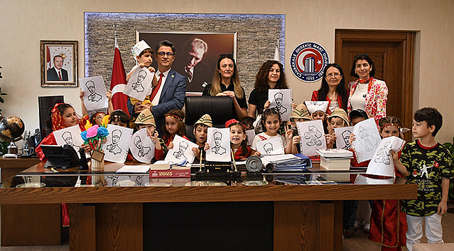 ÇOMÜ'LÜ ÇOCUKLARDAN 23 NİSAN ZİYARETİ