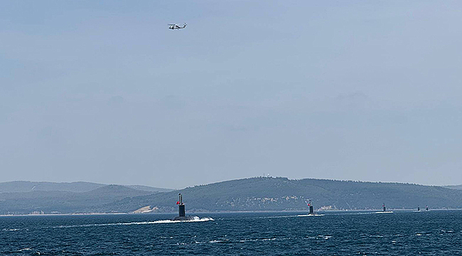 DENİZALTILAR ÇANAKKALE BOĞAZI'NDAN GEÇİŞ YAPTI