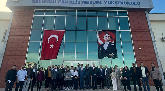 GELİBOLU PİRİ REİS MESLEK YÜKSEKOKULU'NDA DEVİR TESLİM TÖRENİ GERÇEKLEŞTİRİLDİ