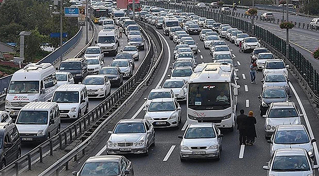 MART AYINDA 195 BİN 682 ADET TAŞITIN TRAFİĞE KAYDI YAPILDI