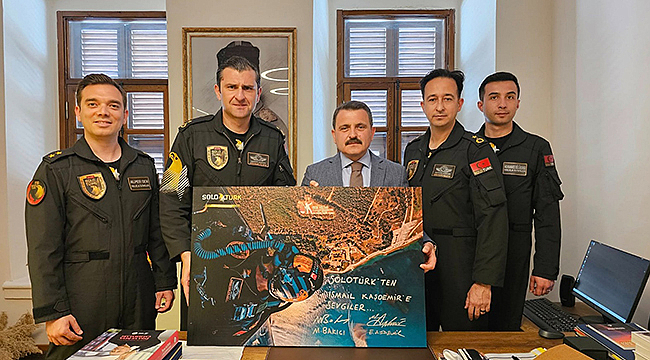 SOLOTÜRK EKİBİNDEN TARİHİ ALAN BAŞKANI İSMAİL KAŞDEMİR'E ZİYARET