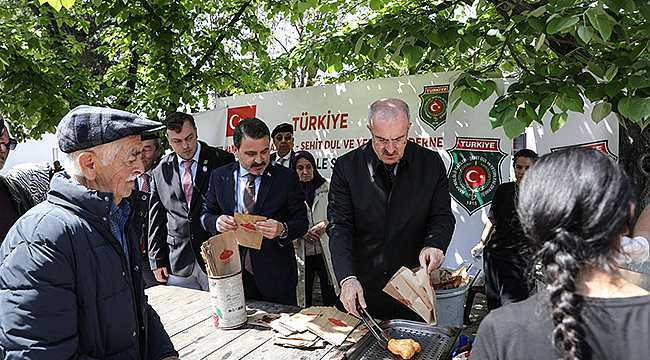 VALİ TORAMAN, ŞEHİTLER HAFTASI'NDA MEVLİD PROGRAMINA KATILDI