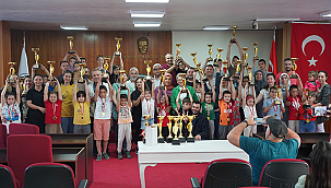 ÇAN'DA SATRANÇ BAŞARISI ÖDÜLLENDİRİLDİ