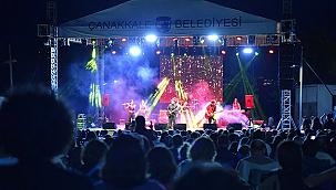 ÇANAKKALE BELEDİYESİ LİSELERARASI POPÜLER MÜZİK YARIŞMASI GERÇEKLEŞTİ