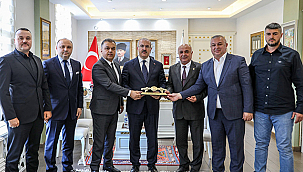 ÇANAKKALE'DE YAĞLI GÜREŞLER TEK ÇATI ALTINDA TOPLANIYOR