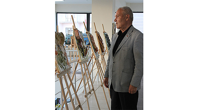 "ÇANAKKALEDENİZLER III" SERGİSİ SANATSEVERLERLE BULUŞTU