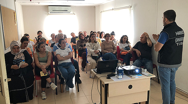ESENLER SOSYAL YAŞAM EVİ'NDE BAĞIMLILIKLA MÜCADELE EĞİTİMİ