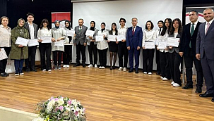 GENÇ KALEMLERDEN İKİ USTA YAZARA PANEL