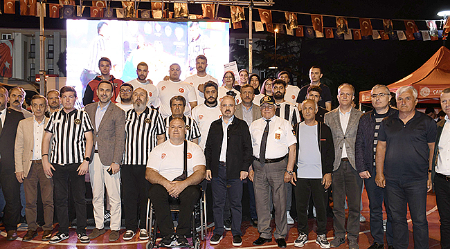 TURAN, 19 MAYIS'TA GENÇLERLE BİLEK GÜREŞİ ETKİNLİĞİNDE BULUŞTU