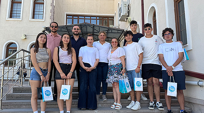 19. LİSELERARASI POPÜLER MÜZİK YARIŞMASI'NIN BİRİNCİLERİNE ÖDÜLLERİ TAKDİM EDİLDİ