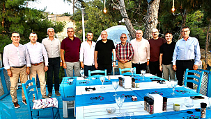 AK PARTİ BELEDİYE BAŞKANLARI GEYİKLİ'DE TOPLANDI