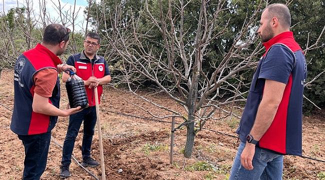 ÇANAKKALE'DE HÜMİK ASİT UYGULAMASI BAŞLADI