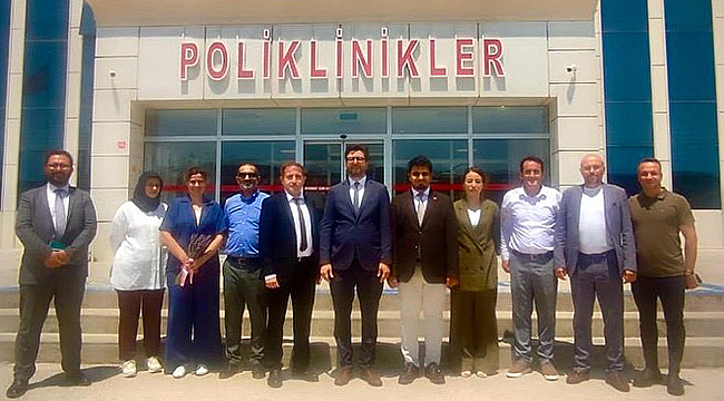 ÇANAKKALE SAĞLIK MÜDÜRÜ HASTANEDE HİZMETLERİ DENETLEDİ