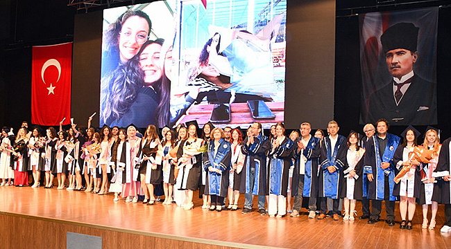 ÇOMÜ'DE YENİ MÜHENDİSLER DİPLOMALARINI ALDI