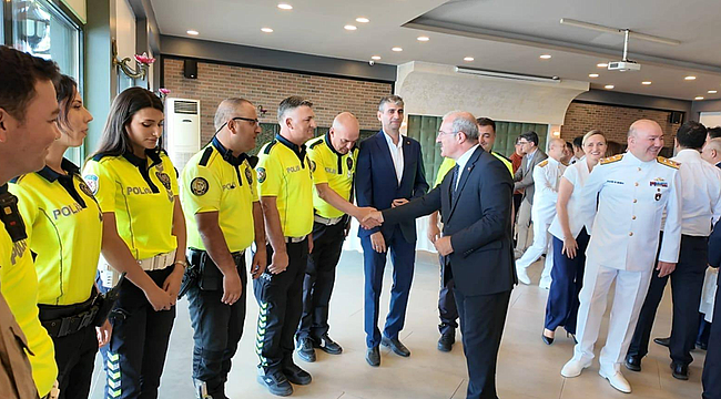 DENİZ POLİS EVİNDE BAYRAMLAŞMA TÖRENİ