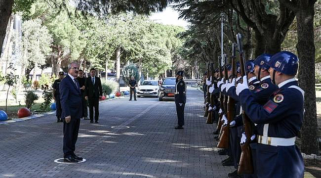EZİNE JANDARMA ER EĞİTİM TABURU'NA ZİYARET