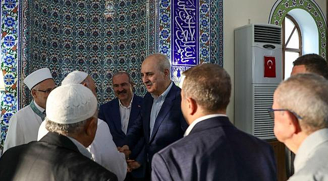 TBMM BAŞKANI KURTULMUŞ VE VALİ TORAMAN BAYRAM NAMAZINI VATANDAŞLARLA BİRLİKTE KILDI