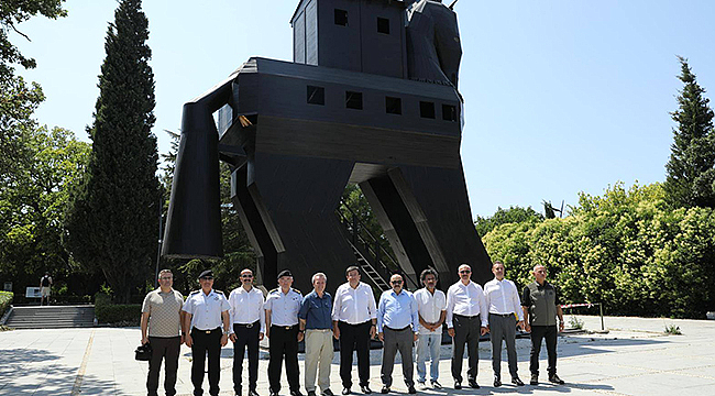 TROYA MÜZESİ VE ÖREN YERİNE ANLAMLI ZİYARET