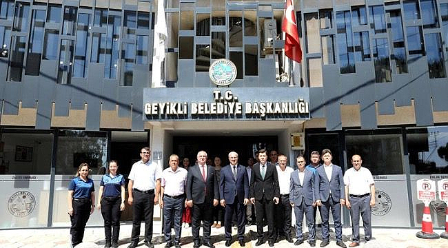 VALİ TORAMAN'DAN GEYİKLİ BELEDİYESİNE ZİYARET