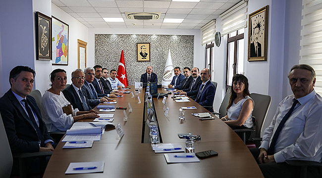 ADALARIN KALKINMA STRATEJİSİ ÇANAKKALE'DE MASAYA YATIRILDI