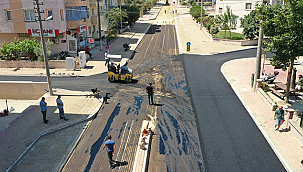BARIŞ CADDESİ'NDE ASFALTLAMA ÇALIŞMALARINA BAŞLANDI