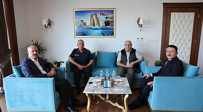 ÇANAKKALE VALİSİNDEN LAPSEKİ KAYMAKAMLIĞINA ZİYARET
