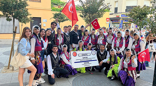 ÇOMÜ ÖĞRENCİLERİNDEN İSPANYA'DA KÜLTÜREL TEMSİL