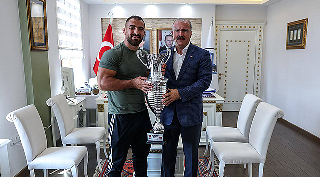 FEYZULLAH AKTÜRK'TEN ÇANAKKALE VALİLİĞİ'NE ZİYARET