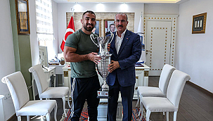 FEYZULLAH AKTÜRK'TEN ÇANAKKALE VALİLİĞİ'NE ZİYARET