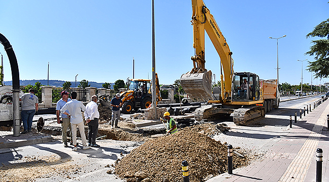 İL HALK KÜTÜPHANESİ YAĞMURSUYU ALTYAPI YAPIM ÇALIŞMALARI BAŞLADI
