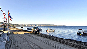 SAHİLLER DÜZENLİ OLARAK TEMİZLENİYOR