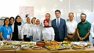 TÜRKÇE YAZ OKULU'NDA GASTRONOMİ BULUŞMASI