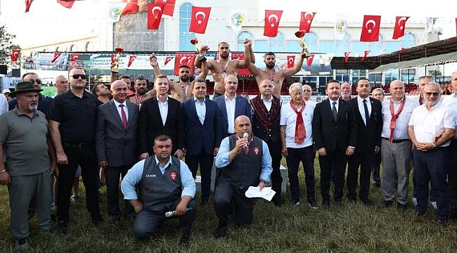 291. TARİHİ ÇARDAK YAĞLI GÜREŞLERİ COŞKUYLA GERÇEKLEŞTİRİLDİ