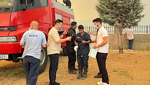 AK GENÇLİK ÇANAKKALE'DEN SAHADAKİ EKİPLERE DESTEK 