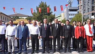 BAŞKAN ARSLAN, 30 AĞUSTOS ZAFER BAYRAMI'NIN 103. YILDÖNÜMÜNÜ KUTLADI