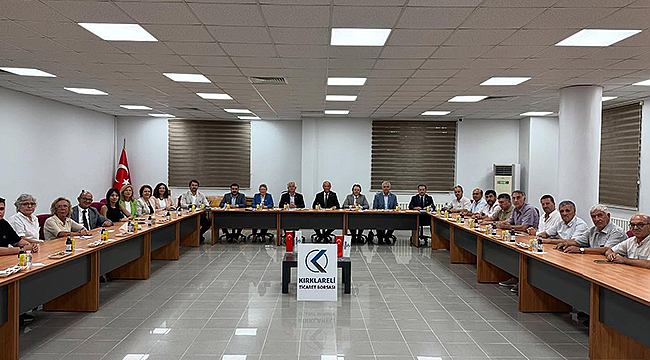 CHP'Lİ MİLLETVEKİLLERİNDEN KIRKLARELİ TİCARET BORSASI ZİYARETİ