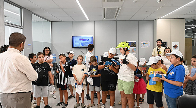 ÇOCUK MECLİSİ ÜYELERİNDEN BELEDİYE ZİYARETİ