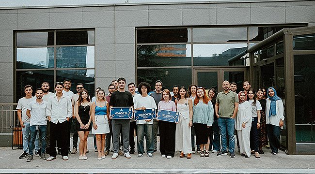 "DİKKAT: FİKİR ÇIKABİLİR!" AFİŞ TASARIM YARIŞMASI'DA DERECELER BELLİ OLDU!