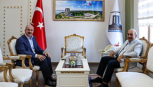 ESKİ BAKAN HAMDİ ÜÇPINARLAR'DAN VALİ TORAMAN'A ZİYARET