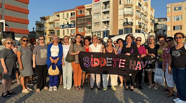 "KADIN CİNAYETLERİ POLİTİKTİR"
