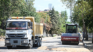 STADYUM CADDESİ'NDE ÜSTYAPI ÇALIŞMALARI GERÇEKLEŞTİRİLİYOR