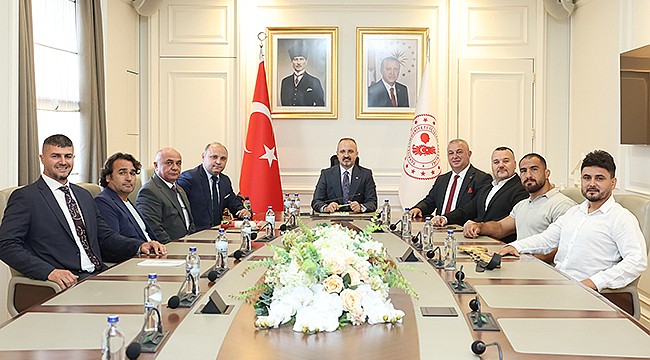 TURAN'I, TÜRKİYE'NİN İLK İL İÇİ YAĞLI GÜREŞ BİRLİĞİ ZİYARET ETTİ