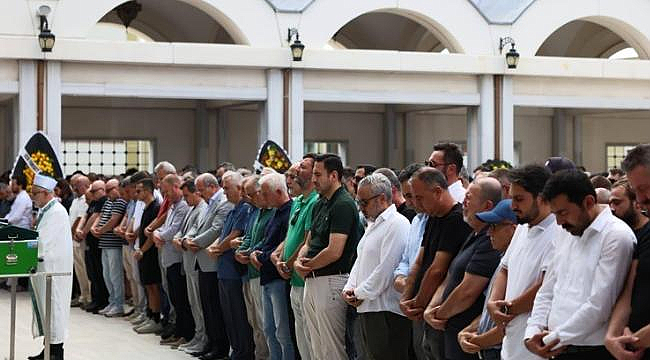 VALİ TORAMAN, MERHUM MEHMET KUTLU’NUN CENAZE TÖRENİNE KATILDI